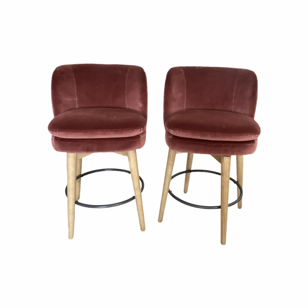 85940 - Boulevard Rust Pair of Counter Height Swivel Barchairs 20x22x30/40