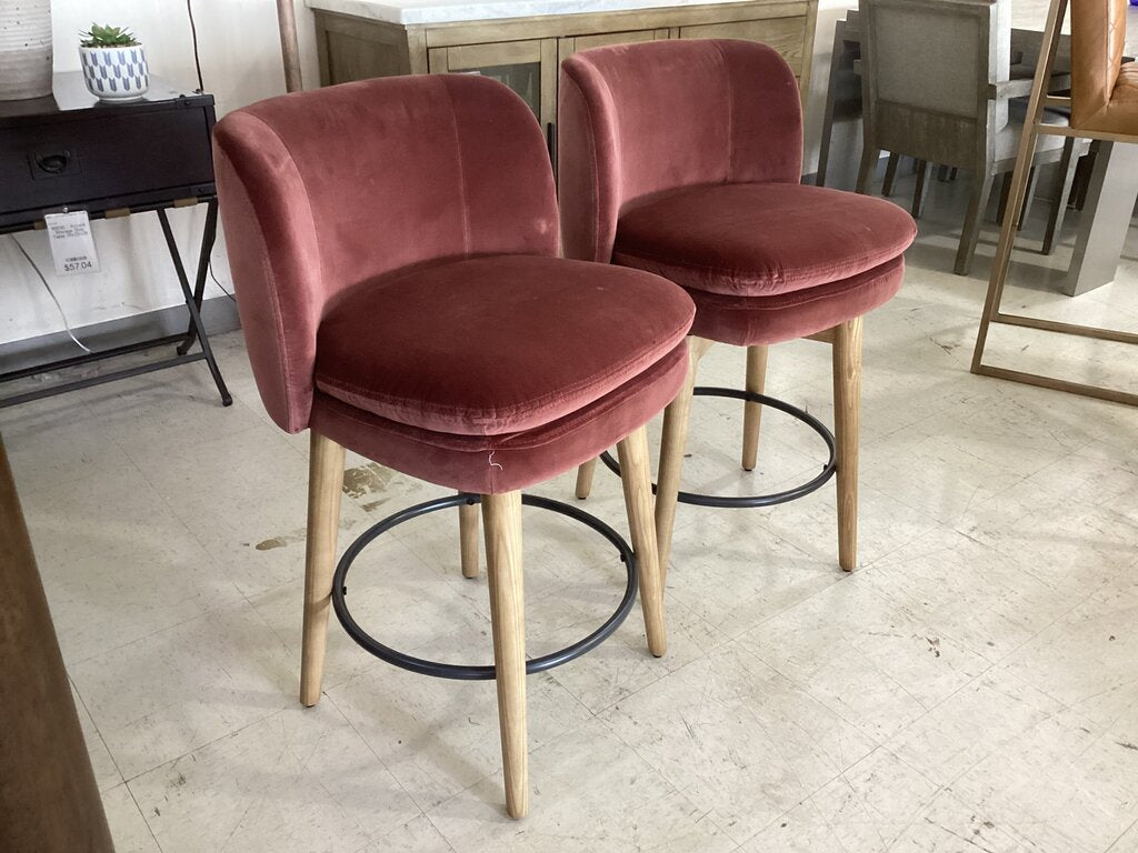 85940 - Boulevard Rust Pair of Counter Height Swivel Barchairs 20x22x30/40