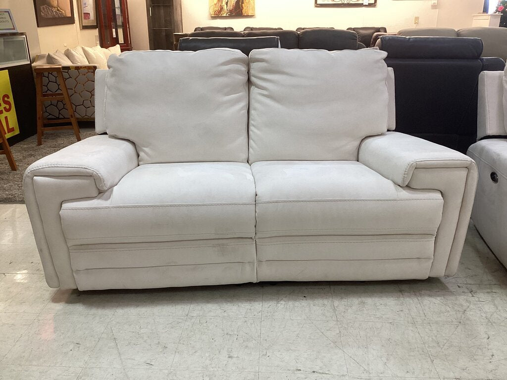 85860 - Boulevard Power Reclining Loveseat 72x34x38