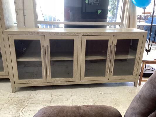 85885 - Ashley Dalenville Gray Accent Cabinet 80x16x38