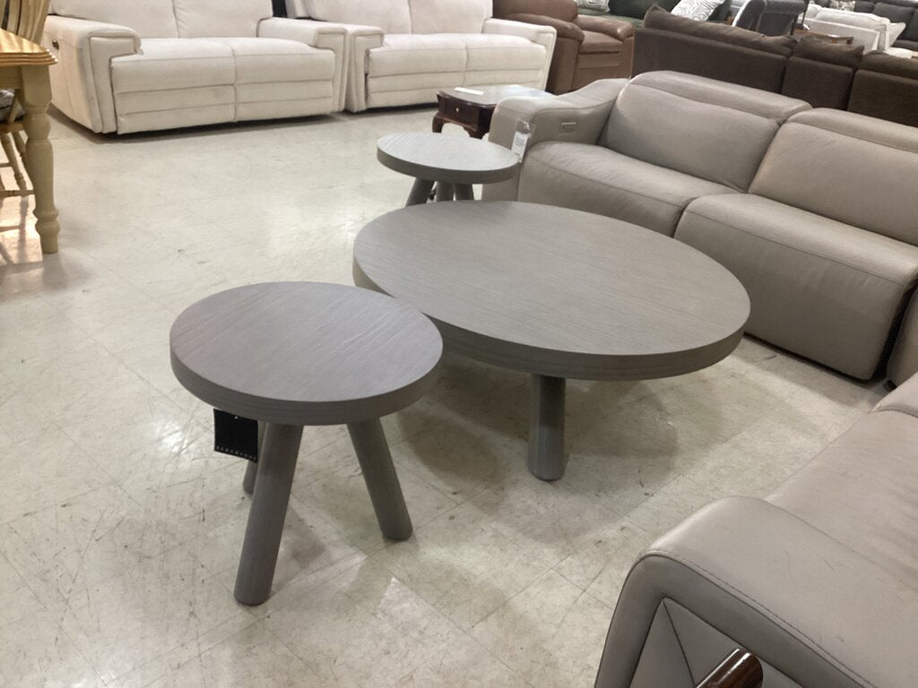 85926 - Bernhardt Harmon Round 3pc Cocktail Table (48x48x17)(22x22x22)