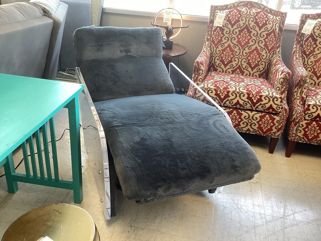 85856 - Bernhardt Parc Gray Recliner 29x41x43