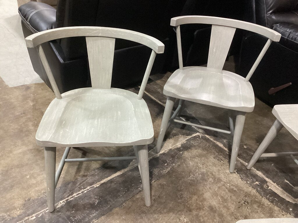 85955 - Set of 4 Trisha Yearwood XXX & OOOs Bellflower Side Chair 22x24x30