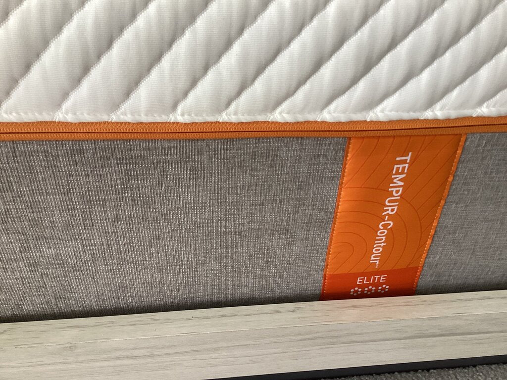 86043 - Tempur-Contour Elite King Mattress