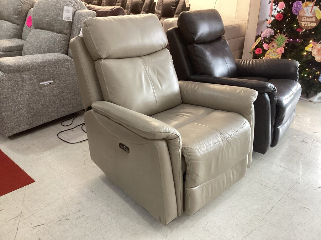 86049 - Jason Furniture Tan Swivel Glider Tan Power Recliner 36x34x41