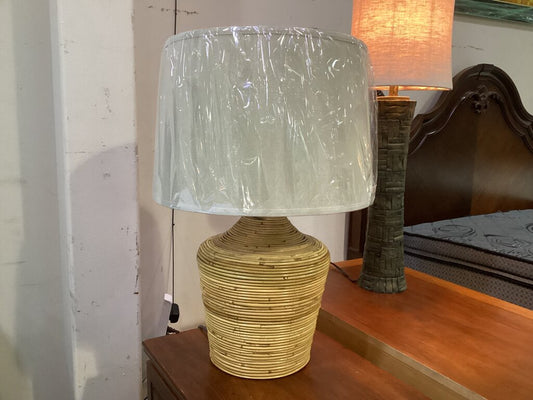85887 - Ashley Kerrus 27in Table Lamp Brown Rattan