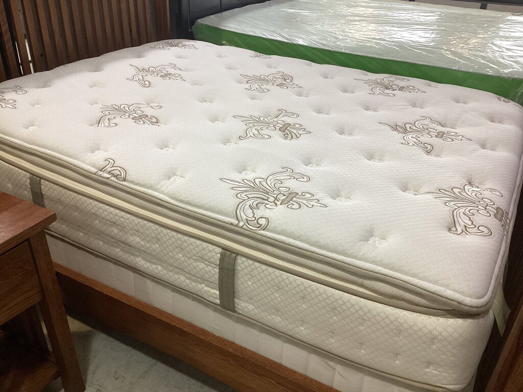 86063 Stearns and Foster Ingrid Queen Mattress