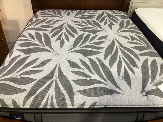 86074 Sealy Posturpedic Plus Queen Pillow Top Mattress