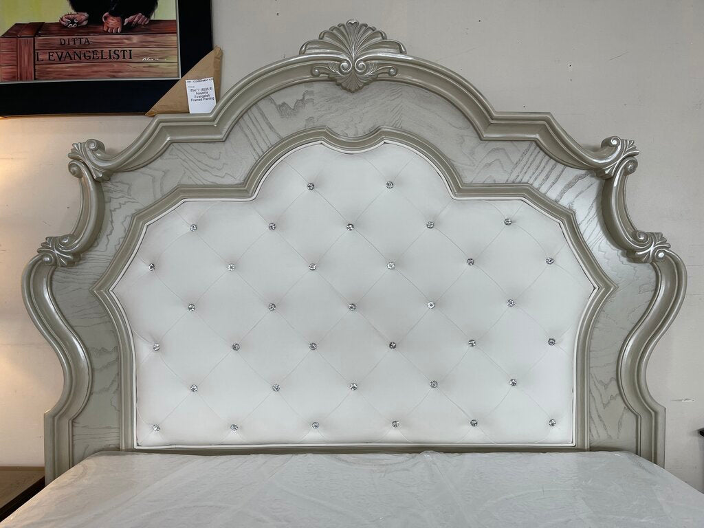 Lafayette NEW Queen Bed Frame 66x88x74 (129131-32-33)
