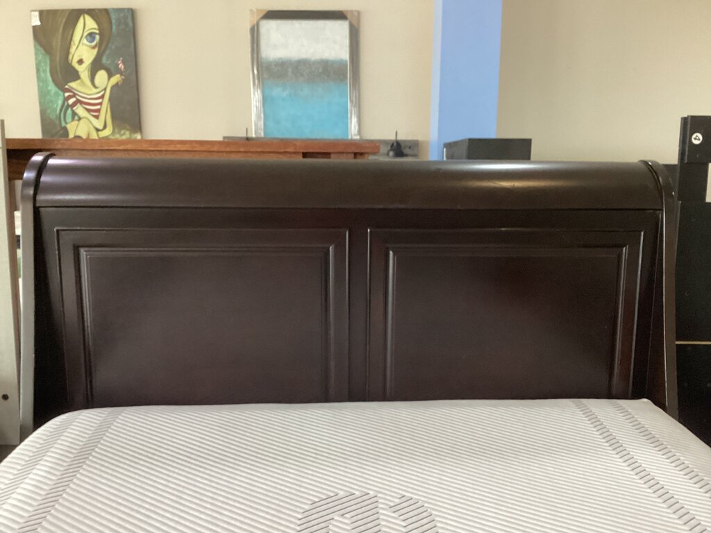 86078 - Winners Only Full Size Bed Frame 56x82x50