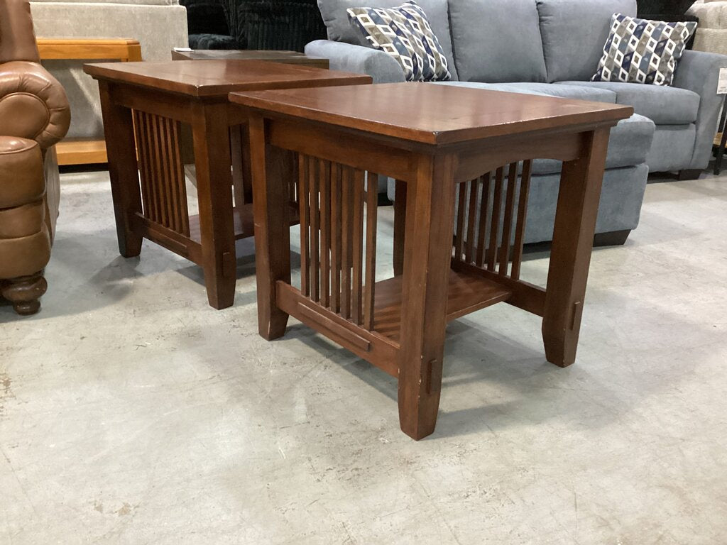 86079 - Ashley Prairie View Pair of End Tables 24x27x25