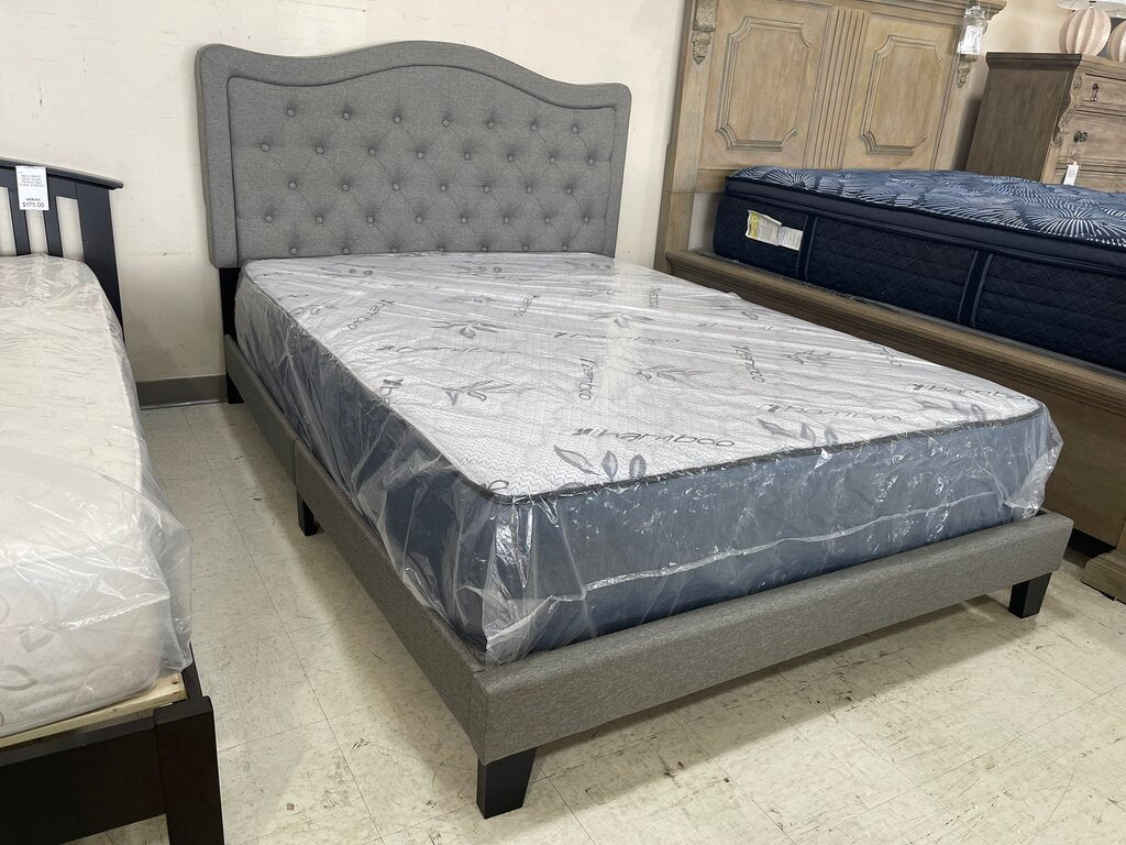 Light Gray NEW Queen Platform Bed Frame 66x86x50 (CFS9447-AQ)