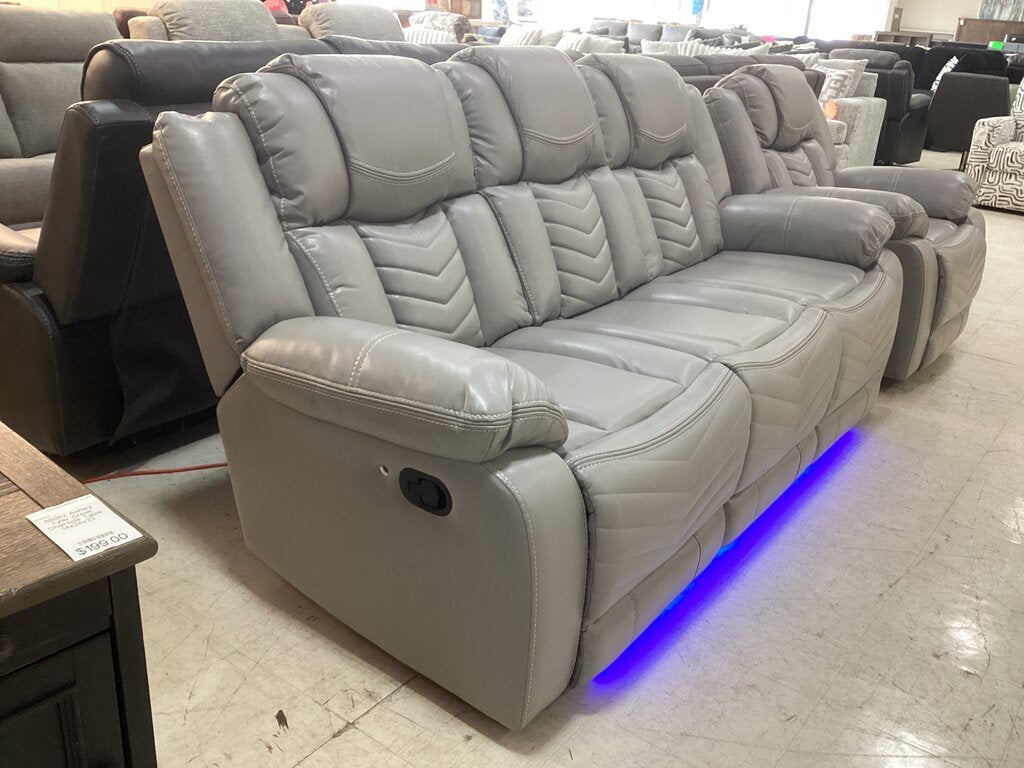Navigator Gray NEW Reclining Sofa w/Console, USB & C, LED Lights 86x38x41 (853020)