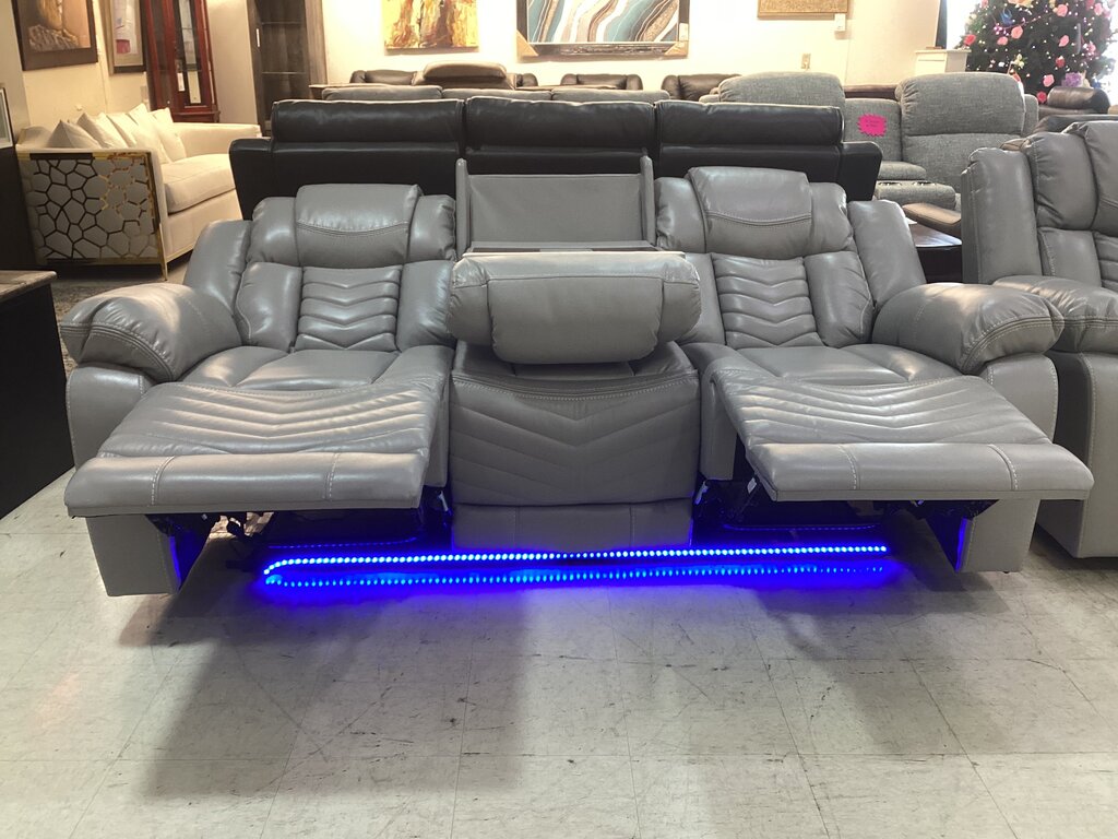 Navigator Gray NEW Reclining Sofa w/Console, USB & C, LED Lights 86x38x41 (853020)