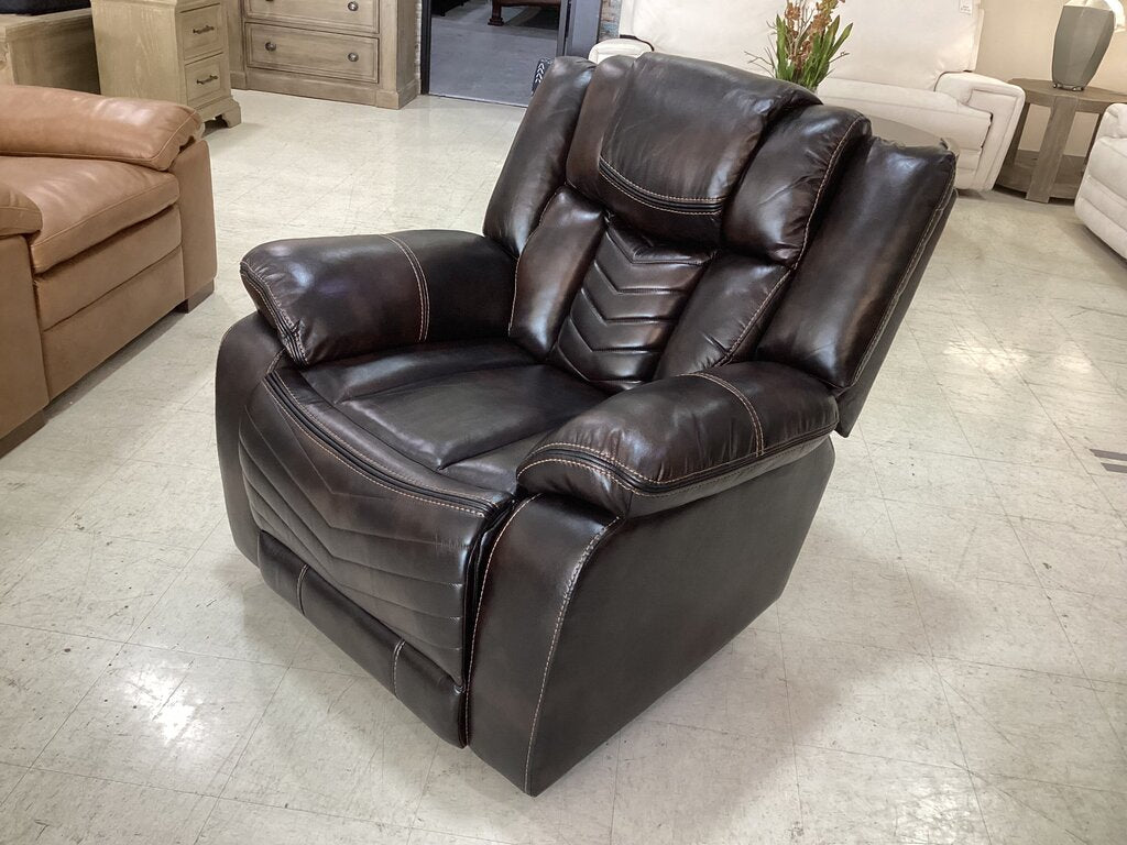 Navigator Brown NEW Glider Recliner 38x33x40 (653322)