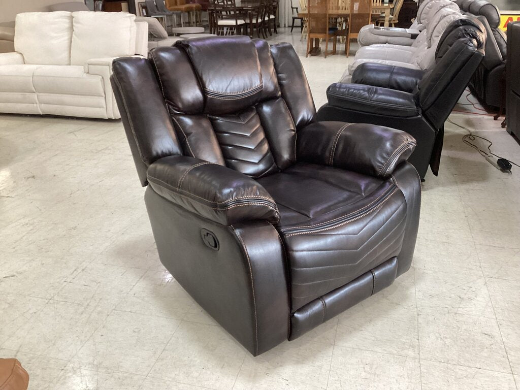 Navigator Brown NEW Glider Recliner 38x33x40 (653322)