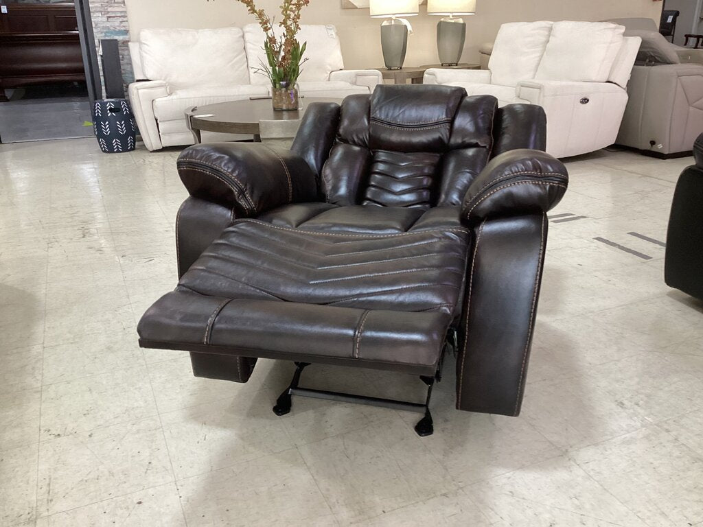 Navigator Brown NEW Glider Recliner 38x33x40 (653322)