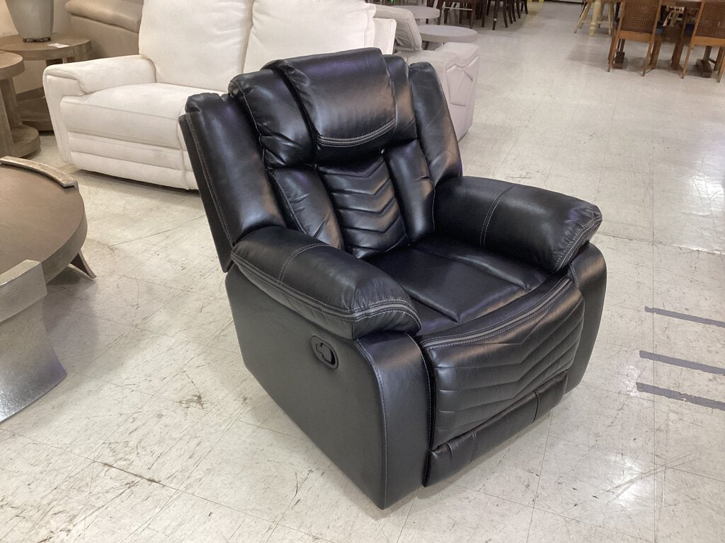 Navigator Black NEW Glider Recliner 38x33x40 (653222)