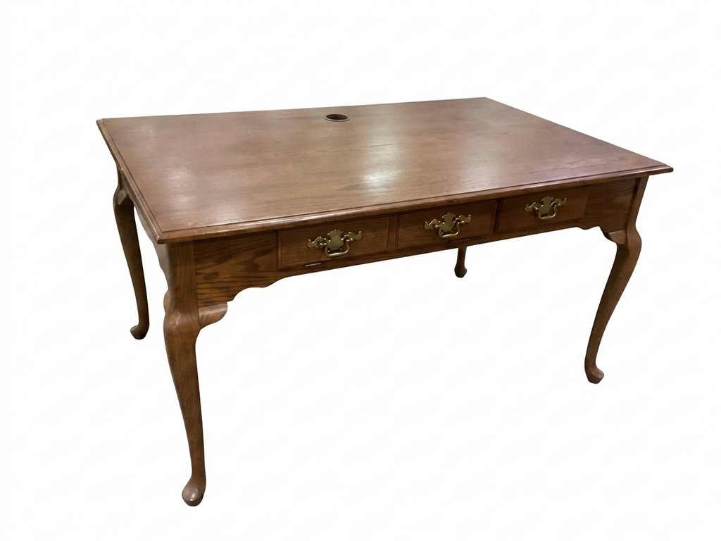 86066 - Bassett Computer Desk 56x35x31