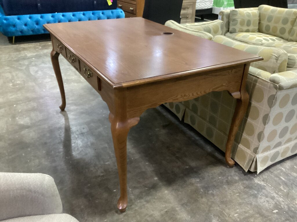 86066 - Bassett Computer Desk 56x35x31