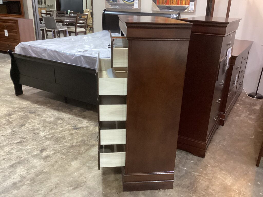 86094 - Ashley Alisdair Chest 32x16x49