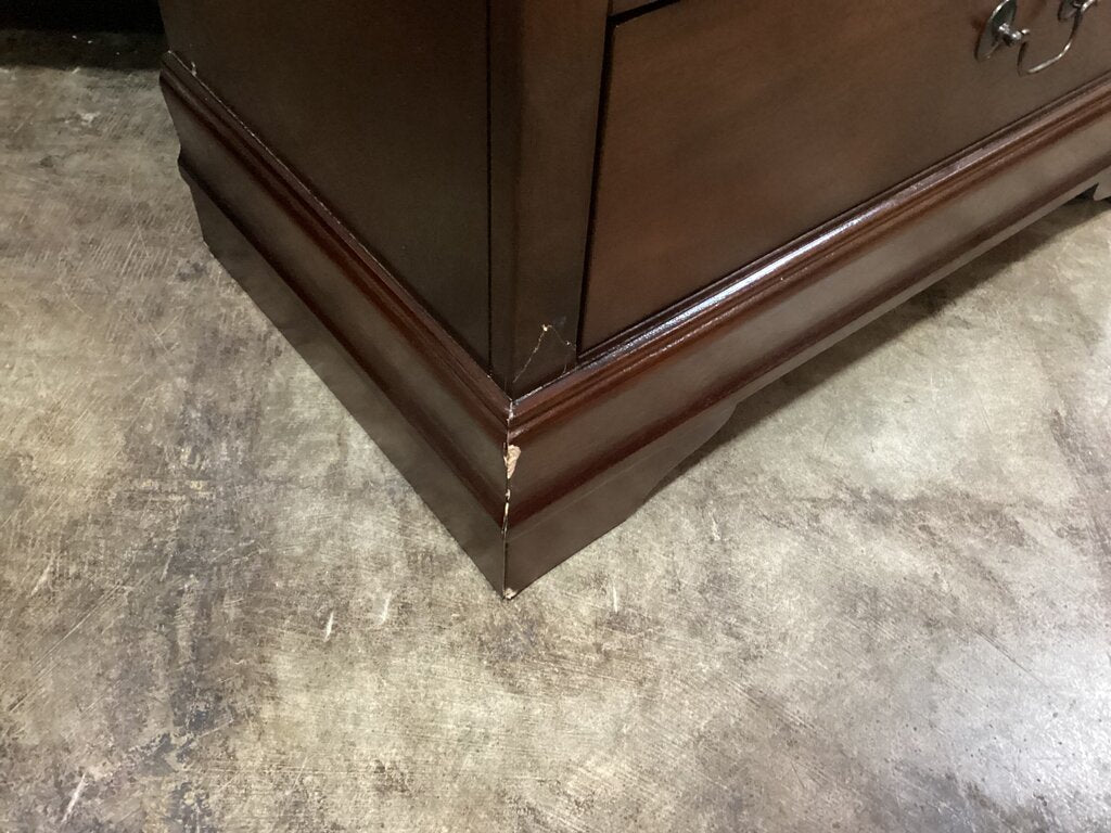 86094 - Ashley Alisdair Chest 32x16x49