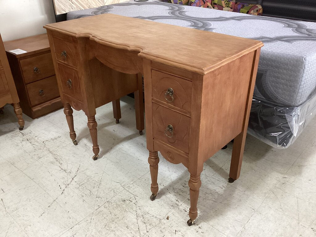 86104 Vintage Vanity Desk 42x18x32