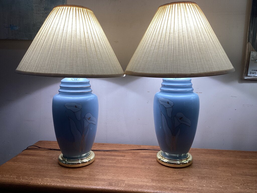 86118 Pair of Blue 28in Lamps