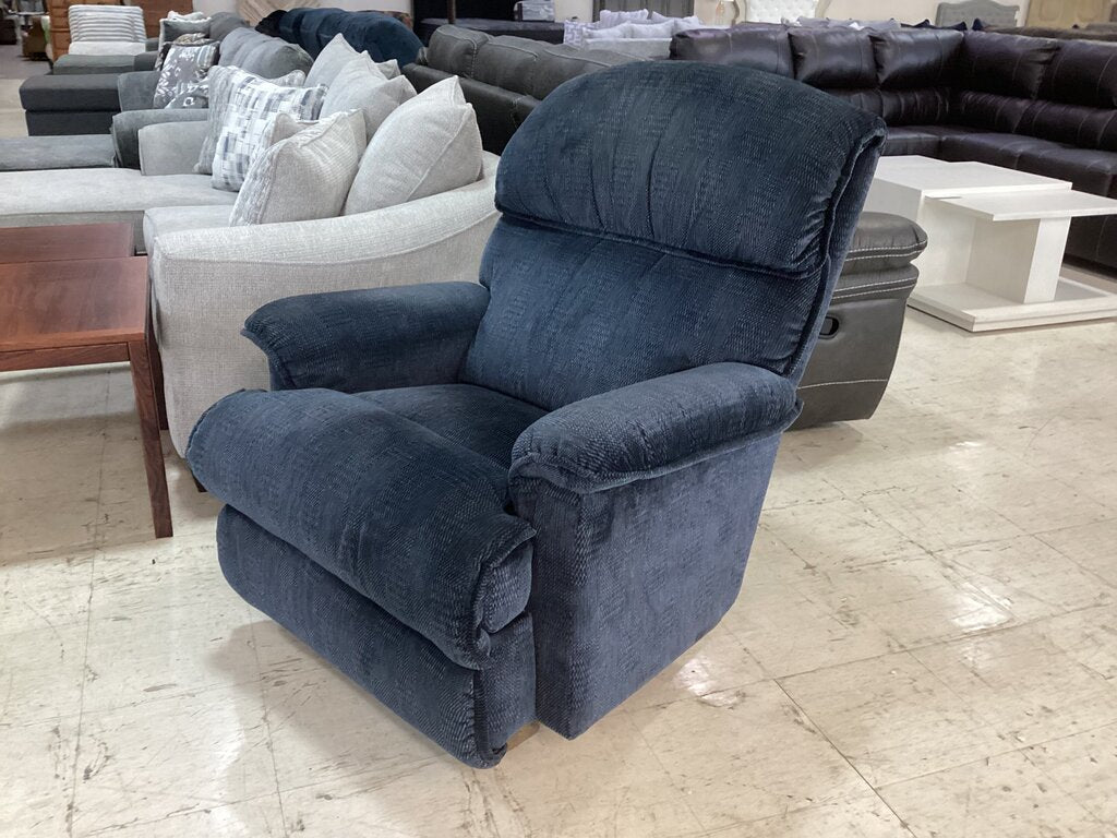 86112 La-Z-Boy Blue Recliner 38x32x43