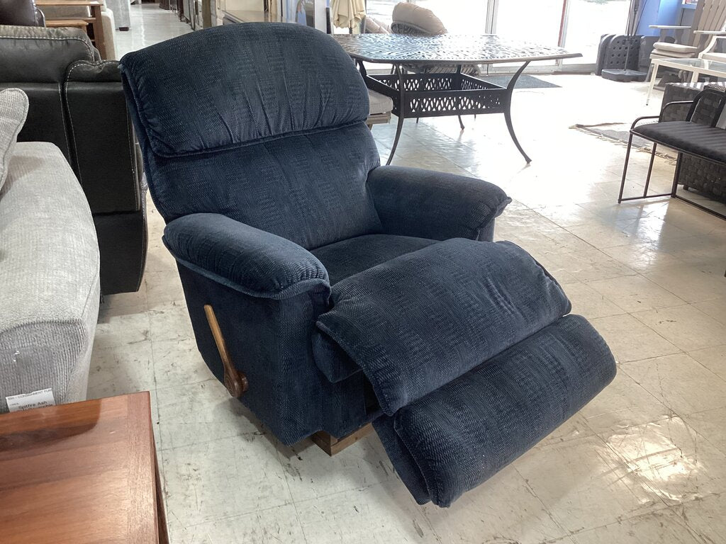 86112 La-Z-Boy Blue Recliner 38x32x43