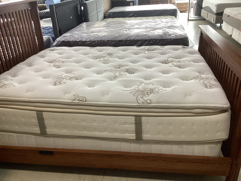 86063 Stearns and Foster Ingrid Queen Mattress