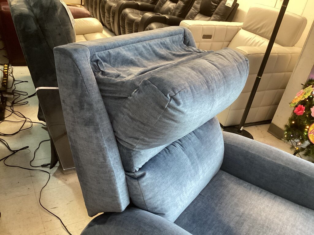 86114 - Southern Motion Power Recliner 32x33x42