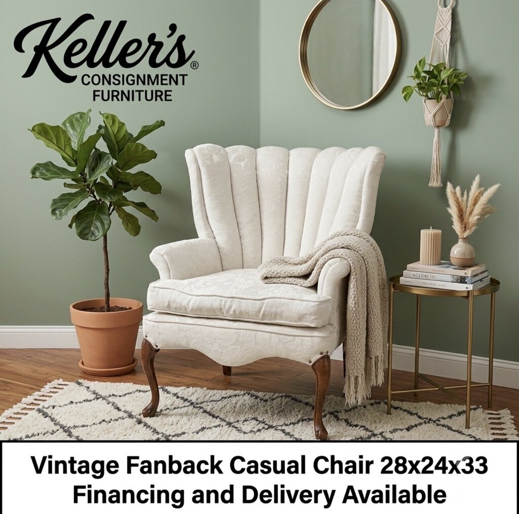 85833 - Vintage Fanback Arm Chair 28x24x33