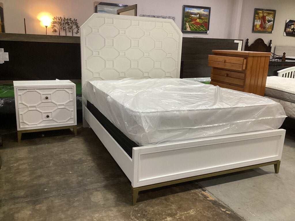 86149 (8524-32) Legacy Chelsea Queen Bedframe and Nightstand (63x86x64)(28x17x28)