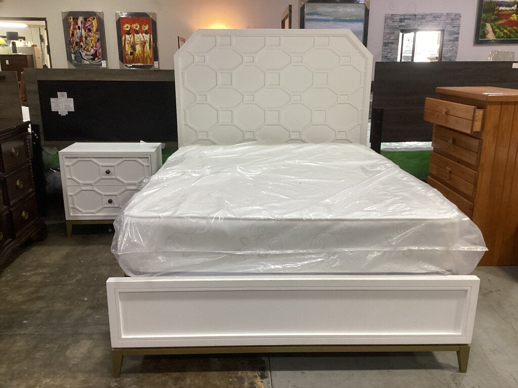 86149 (8524-32) Legacy Chelsea Queen Bedframe and Nightstand (63x86x64)(28x17x28)