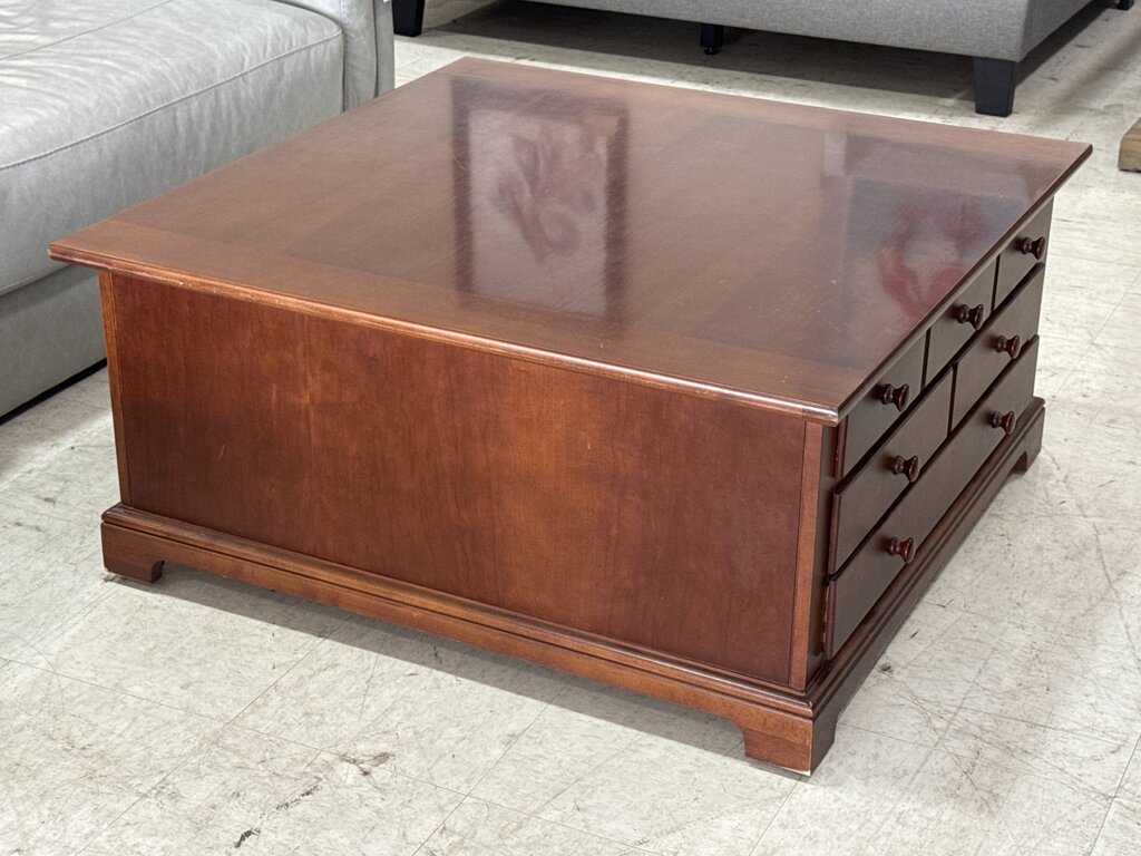 86163 - Stanley Storage Cocktail Table 38x38x18