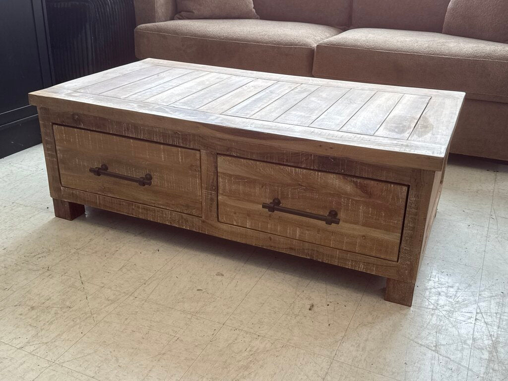 85919 - Ashley Ryandale Brown Cocktail Table w/Storage 52x28x15