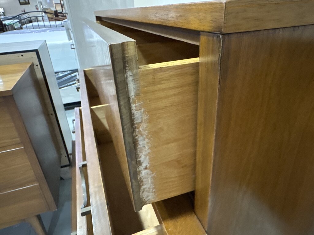 86162 - Lane MCM Chest 32x17x40