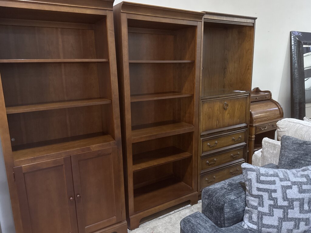 86160 - Tall 5 Shelf Wood Bookcase 32x16x75