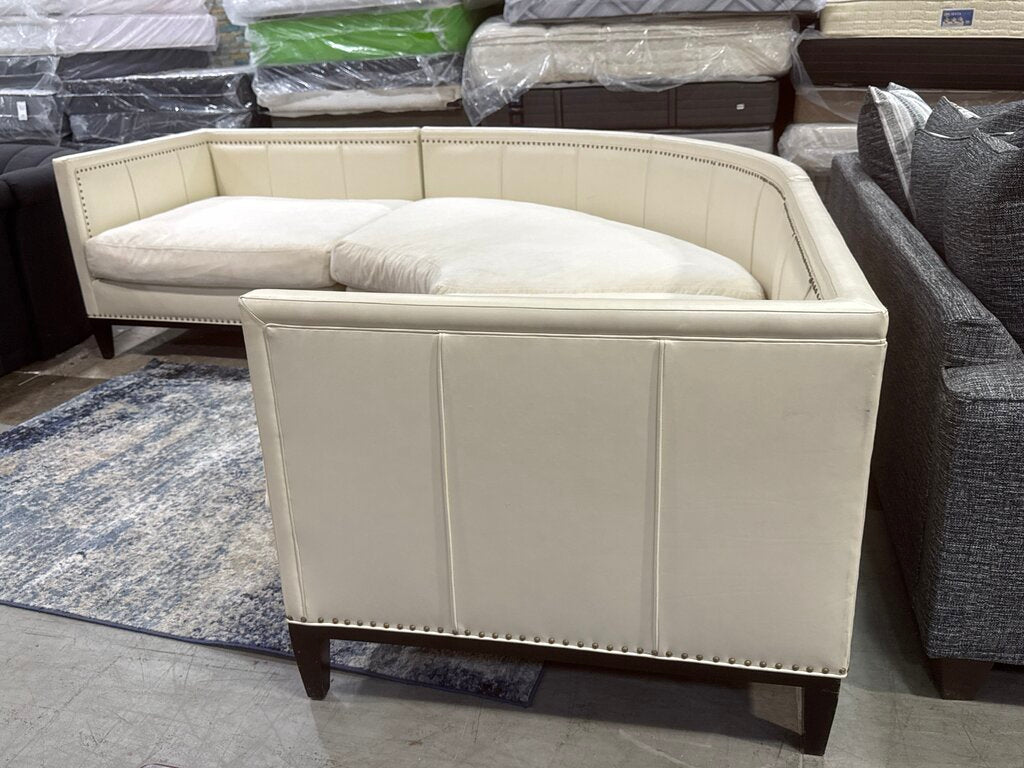 86155 - Leather 3pc Curved Sectional 109x109x33