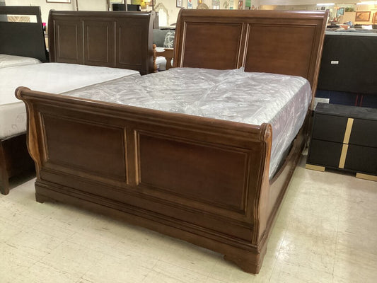 86170 Queen Sleigh Bed Frame 65x93x55