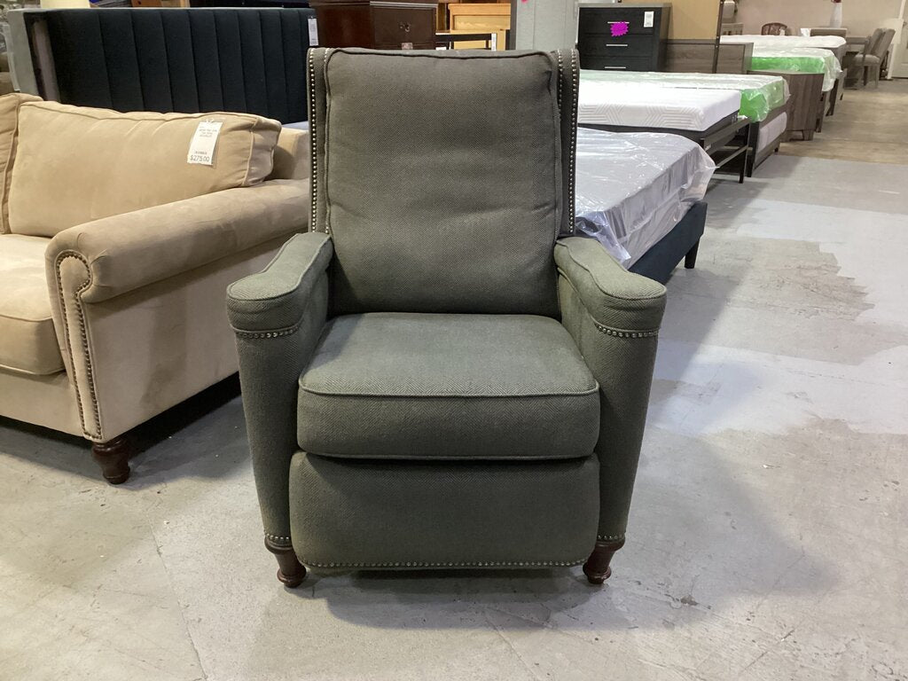 86180 Bradington Young Push Back Recliner 31x34x40