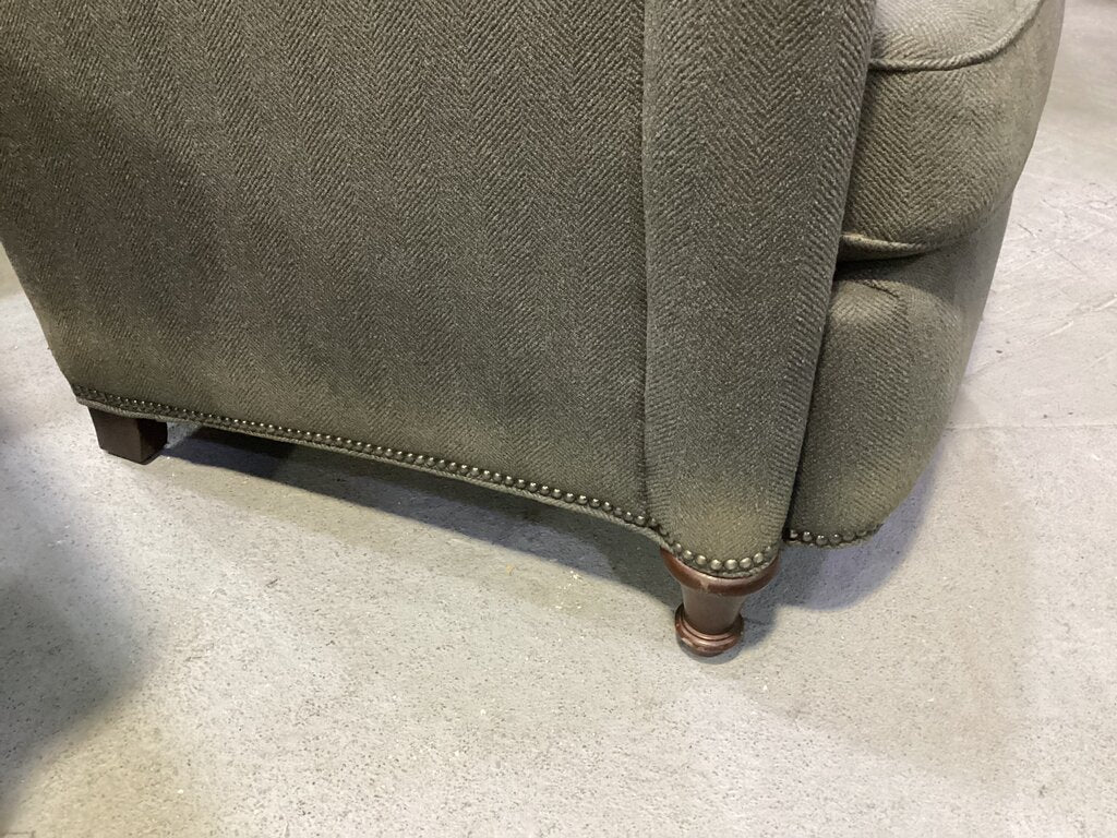 86180 Bradington Young Push Back Recliner 31x34x40