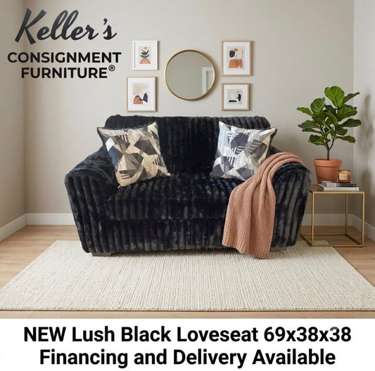 Lush Black NEW Loveseat 69x38x38 (7602)