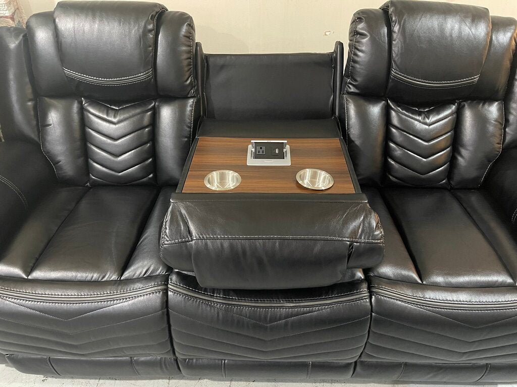 Navigator Black NEW Reclining Sofa w/Console, USB & C, LED Lights 86x38x41 (653220)