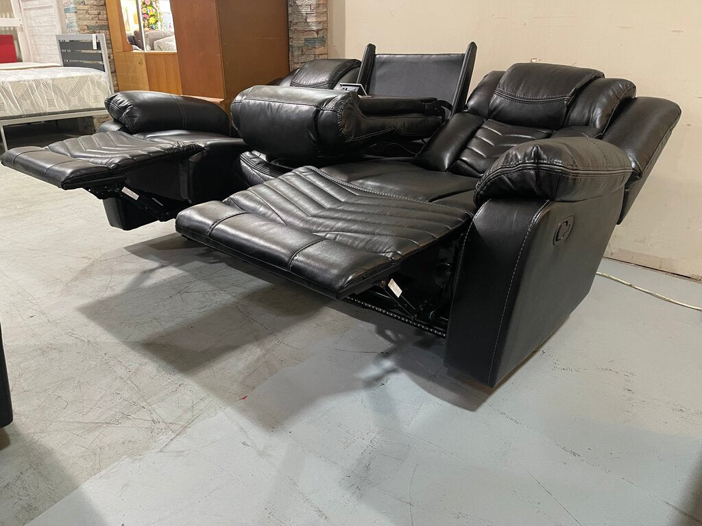 Navigator Black NEW Reclining Sofa w/Console, USB & C, LED Lights 86x38x41 (653220)