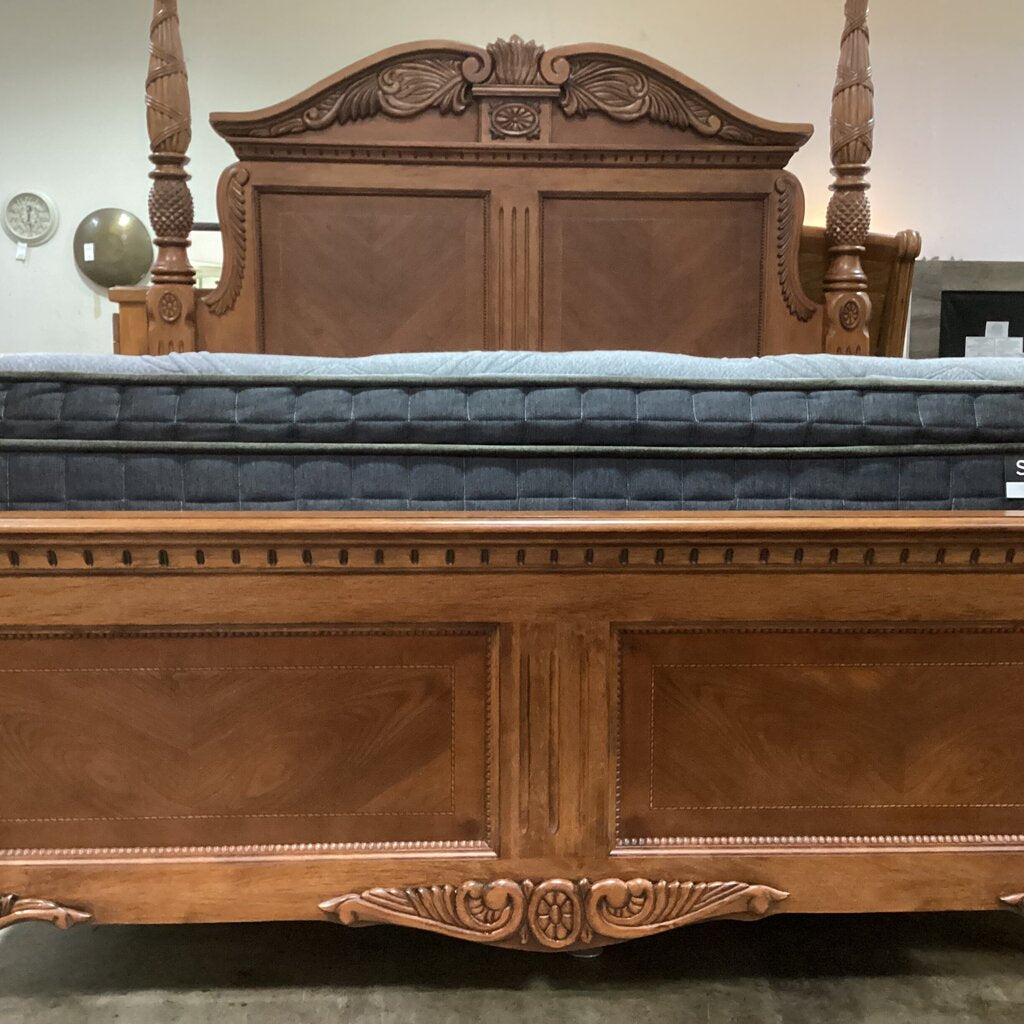 86189 Mahogany King Post Bed Frame 86x91x90