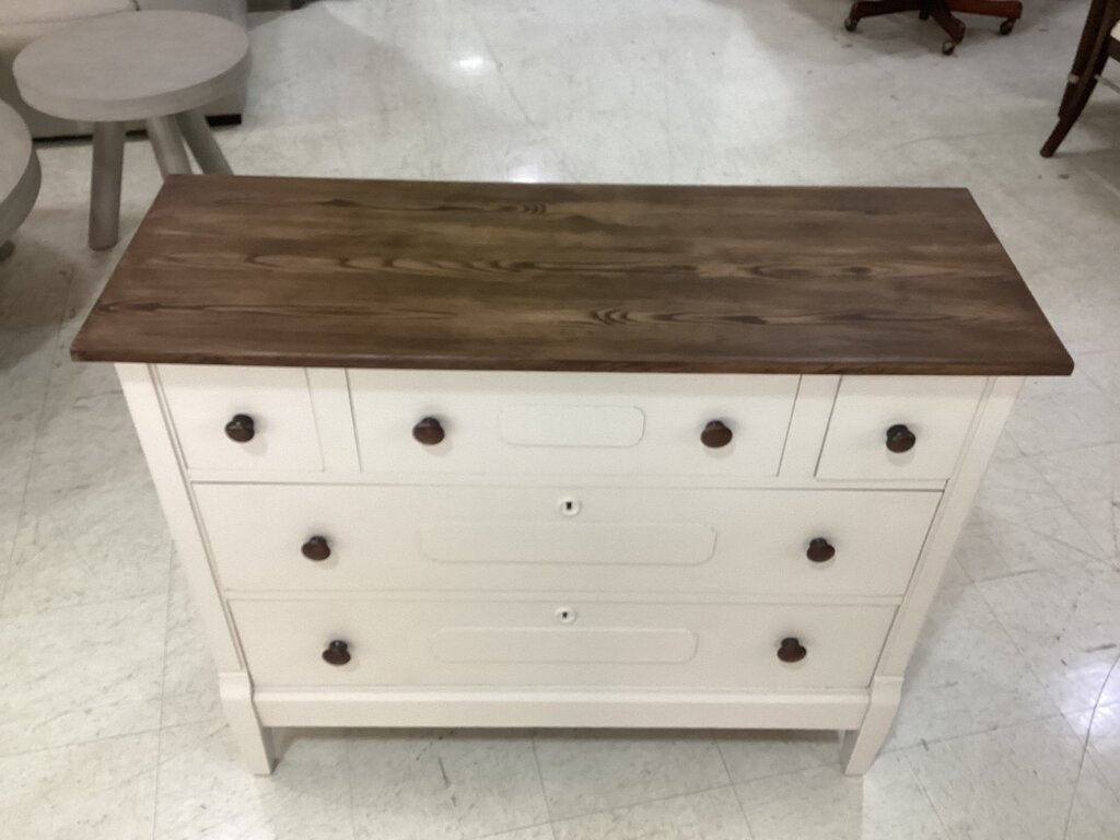 86196 (8442-41) Cottage Style Dresser 42x16x35