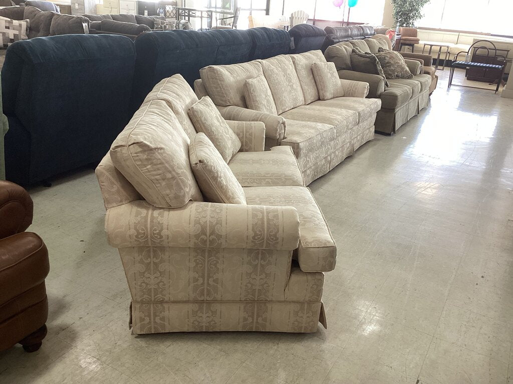 86199 Thomasville Vintage Sofa and Loveseat 87/61x34x34