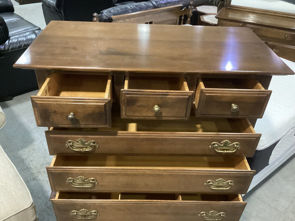 86203 Ethan Allen Classic Manor 15-5205 Chest (40x20x55)